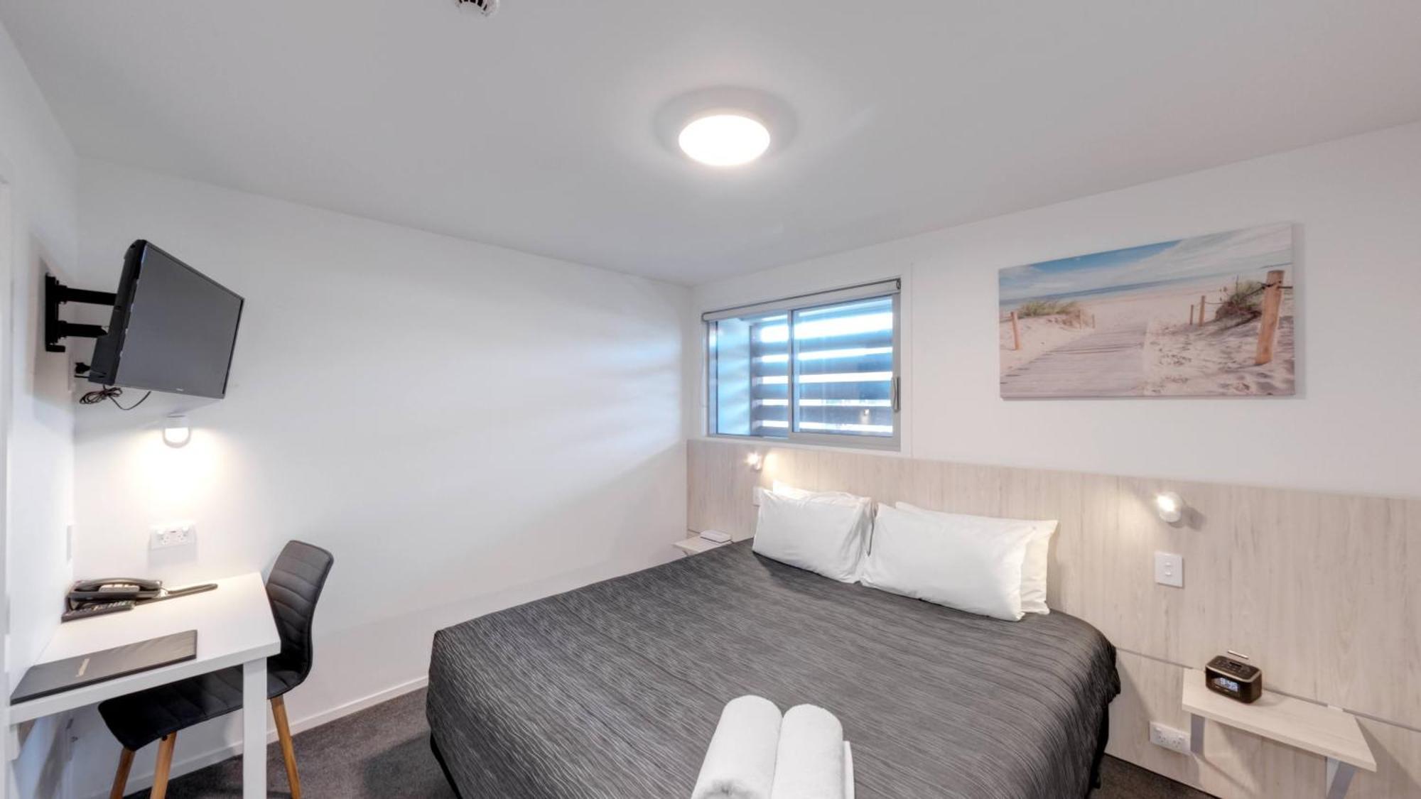 Beachfront Hotel Hokitika Exterior photo