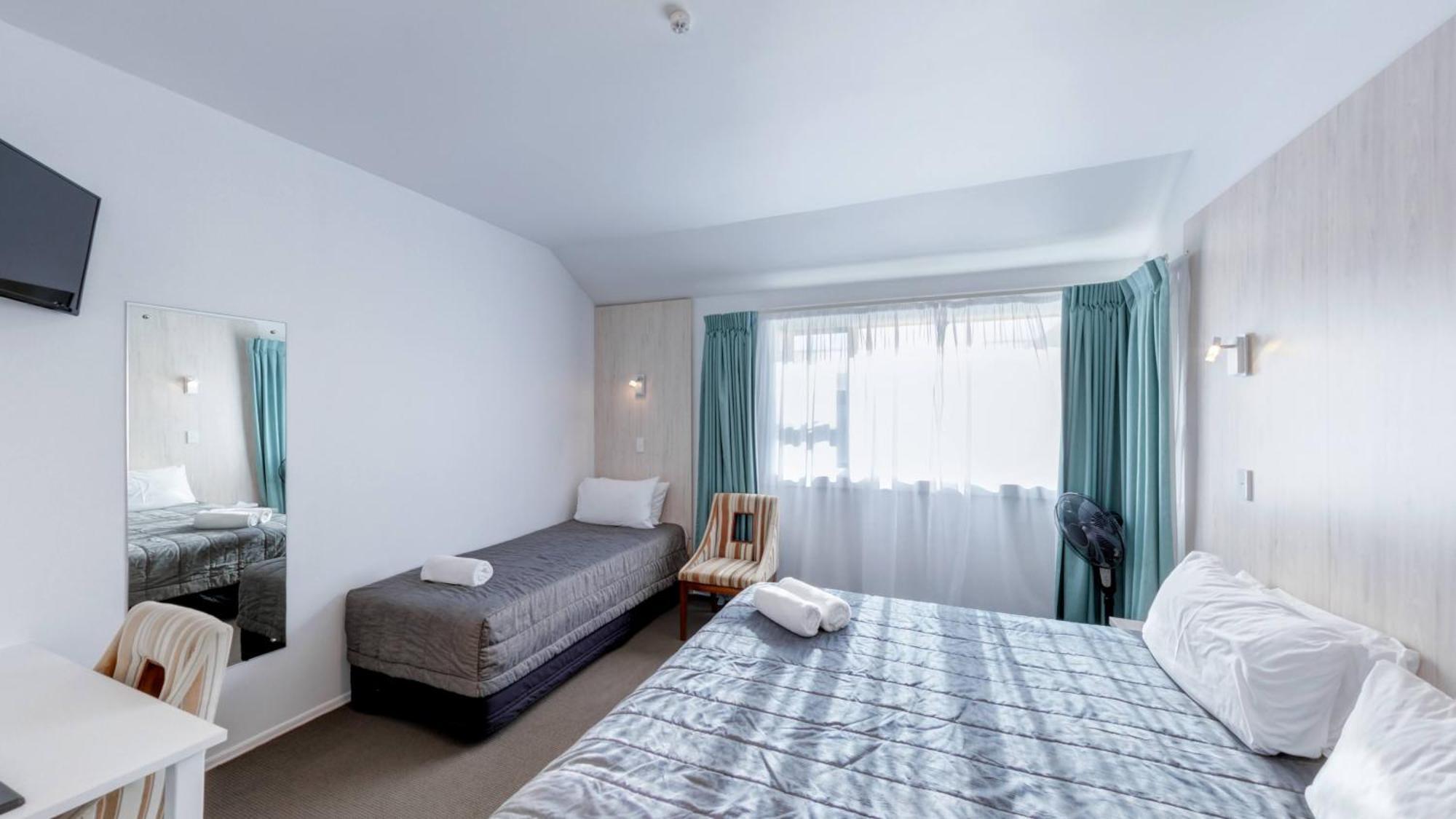 Beachfront Hotel Hokitika Exterior photo