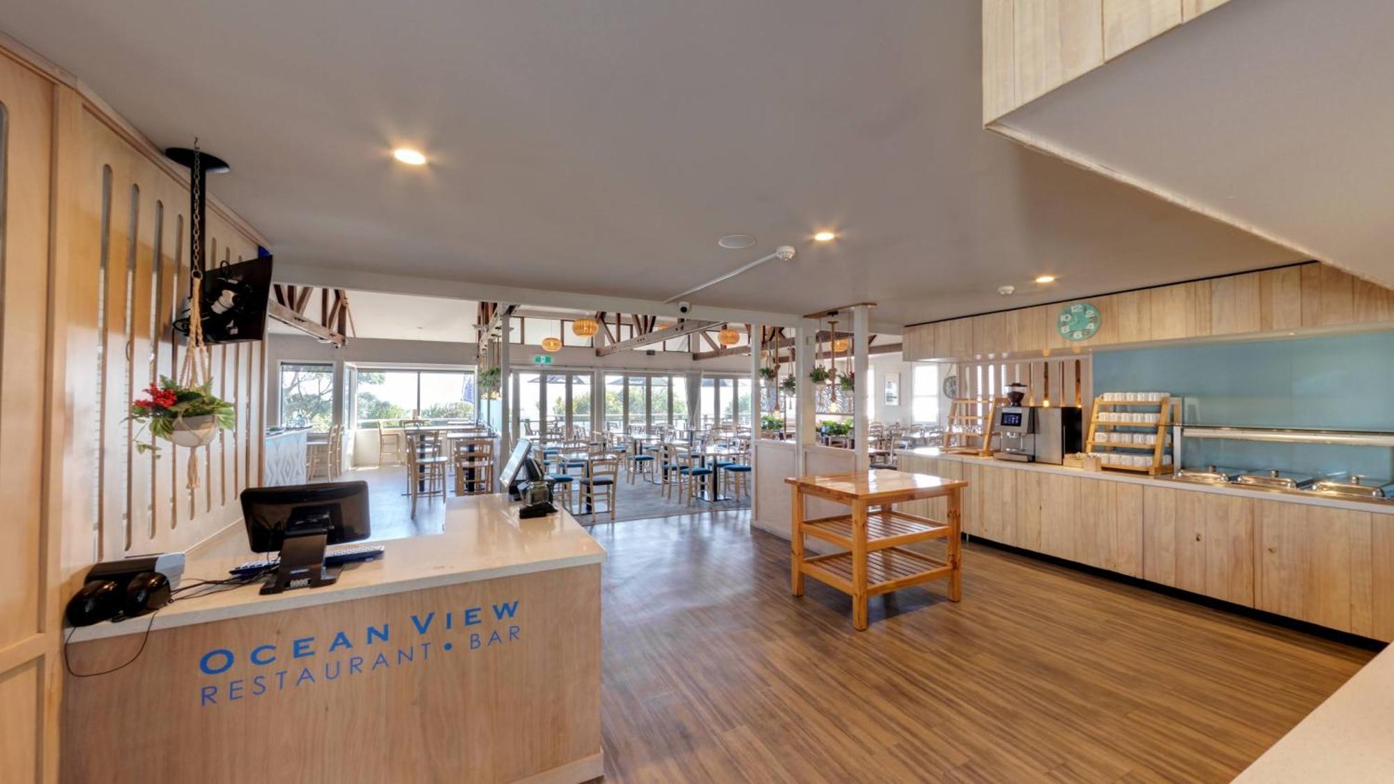 Beachfront Hotel Hokitika Exterior photo