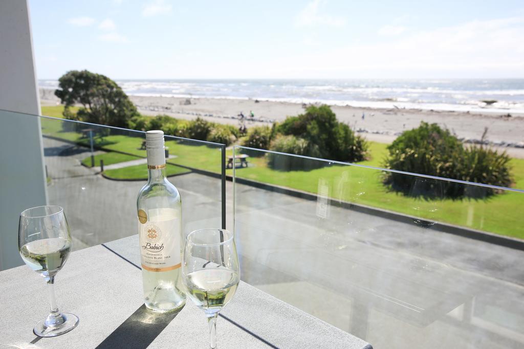 Beachfront Hotel Hokitika Exterior photo