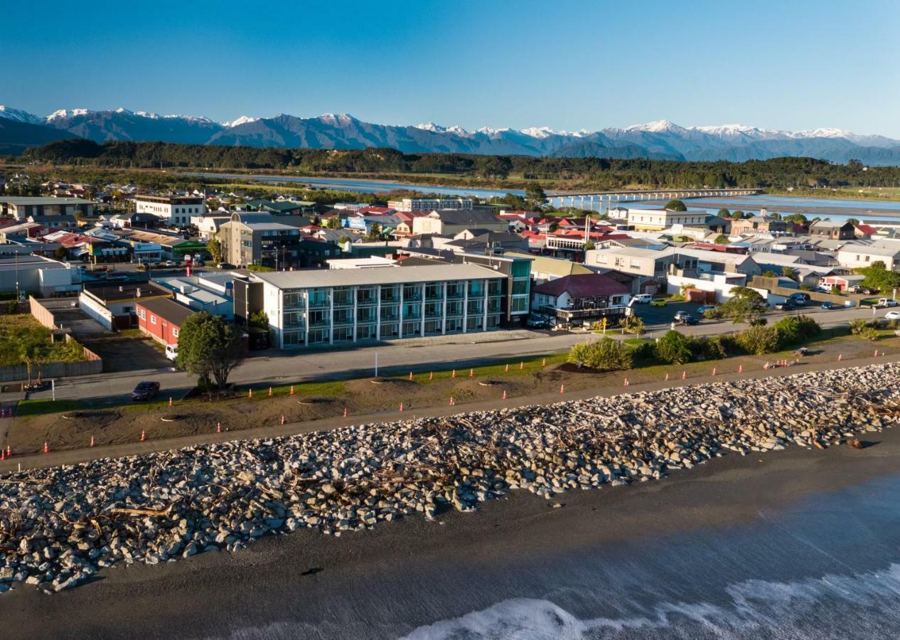 Beachfront Hotel Hokitika Exterior photo