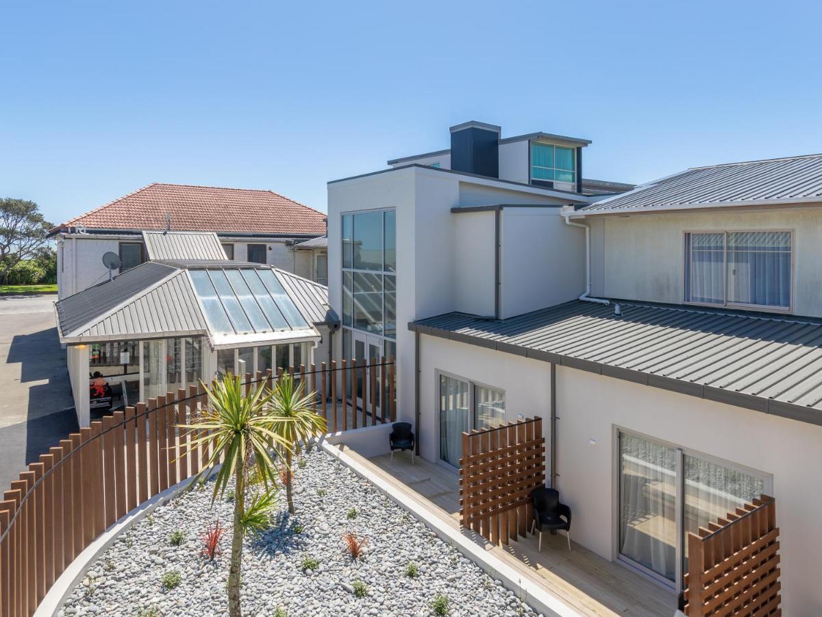 Beachfront Hotel Hokitika Exterior photo