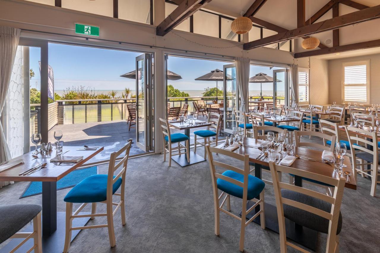 Beachfront Hotel Hokitika Exterior photo
