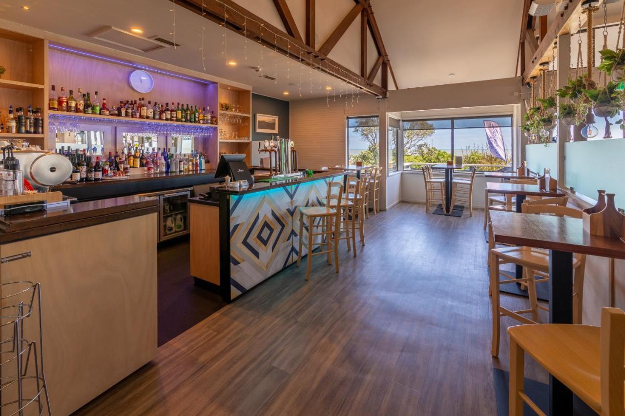 Beachfront Hotel Hokitika Exterior photo